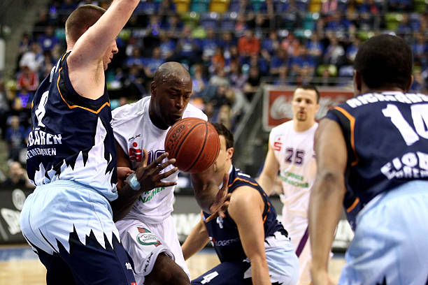 巴塞罗那方 巴塞罗那方